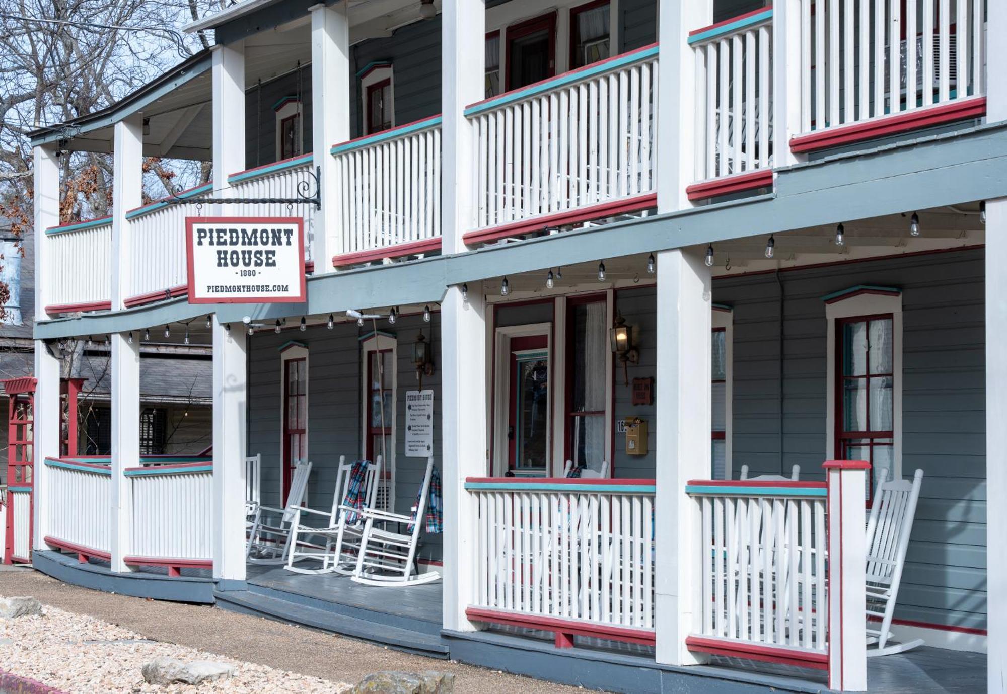 Downtown Chantilly Ste Piedmont Eureka Springs Esterno foto